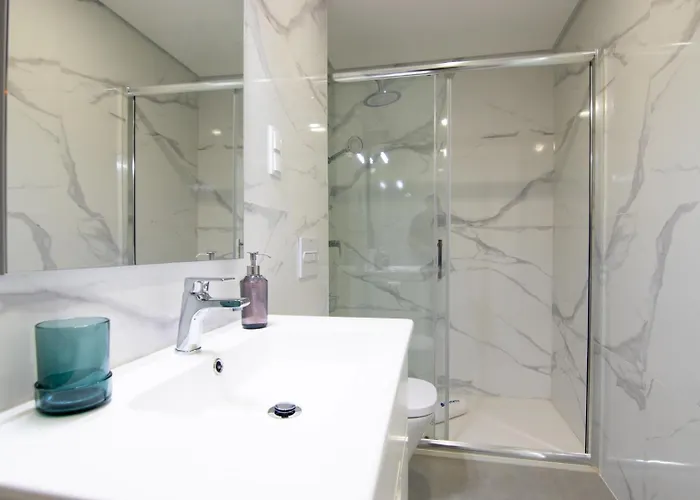 View Flat W/ Balcony Near Casino By Hostwise Daire *