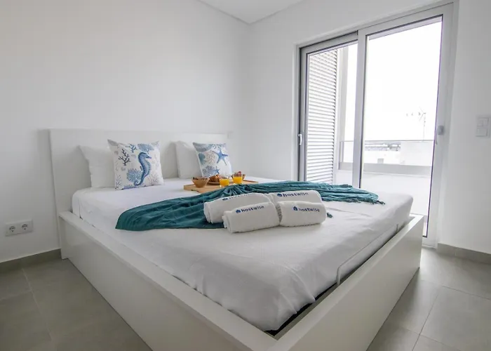 View Flat W/ Balcony Near Casino By Hostwise