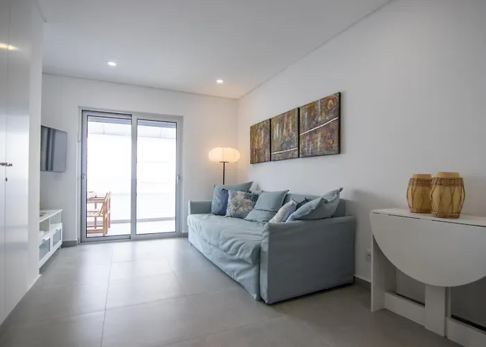 Daire View Flat W/ Balcony Near Casino By Hostwise