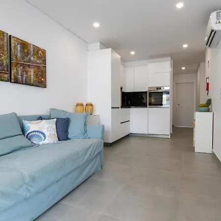 View Flat W/ Balcony Near Casino By Hostwise Monte Gordo